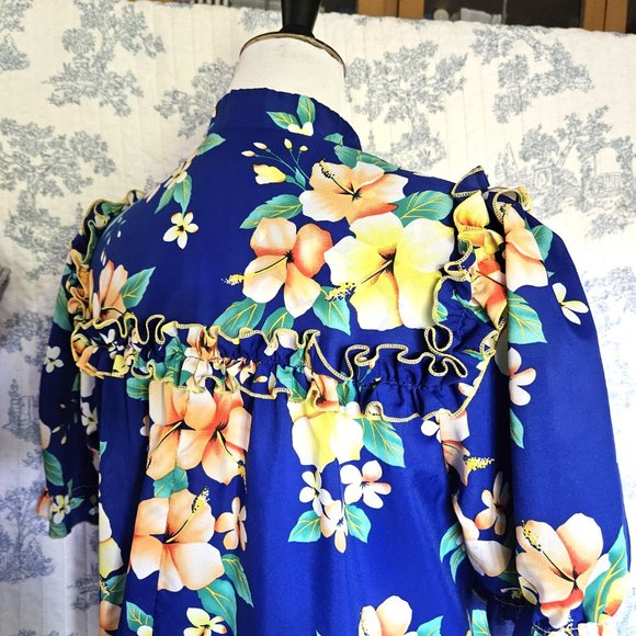 Size XL Vintage 1980s Hawaiian Ruffled Night Gown - Picture 9 of 11